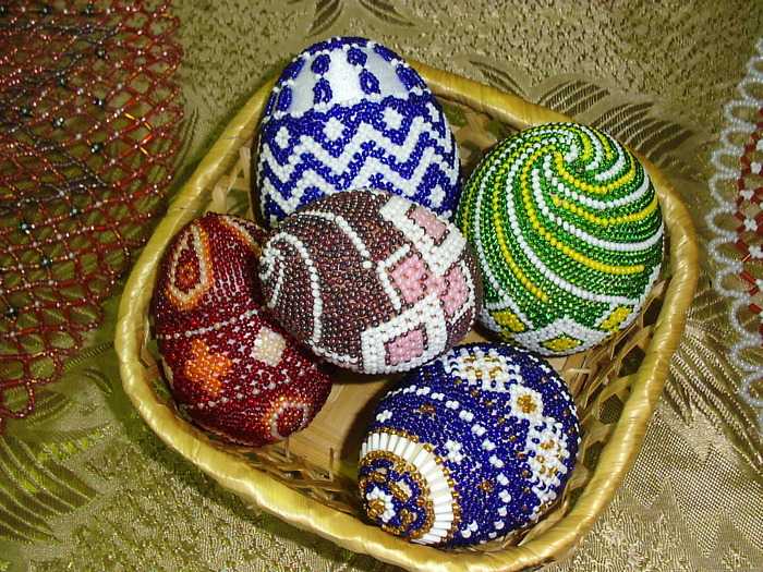 Схемы плетения пасхальных яиц из бисера