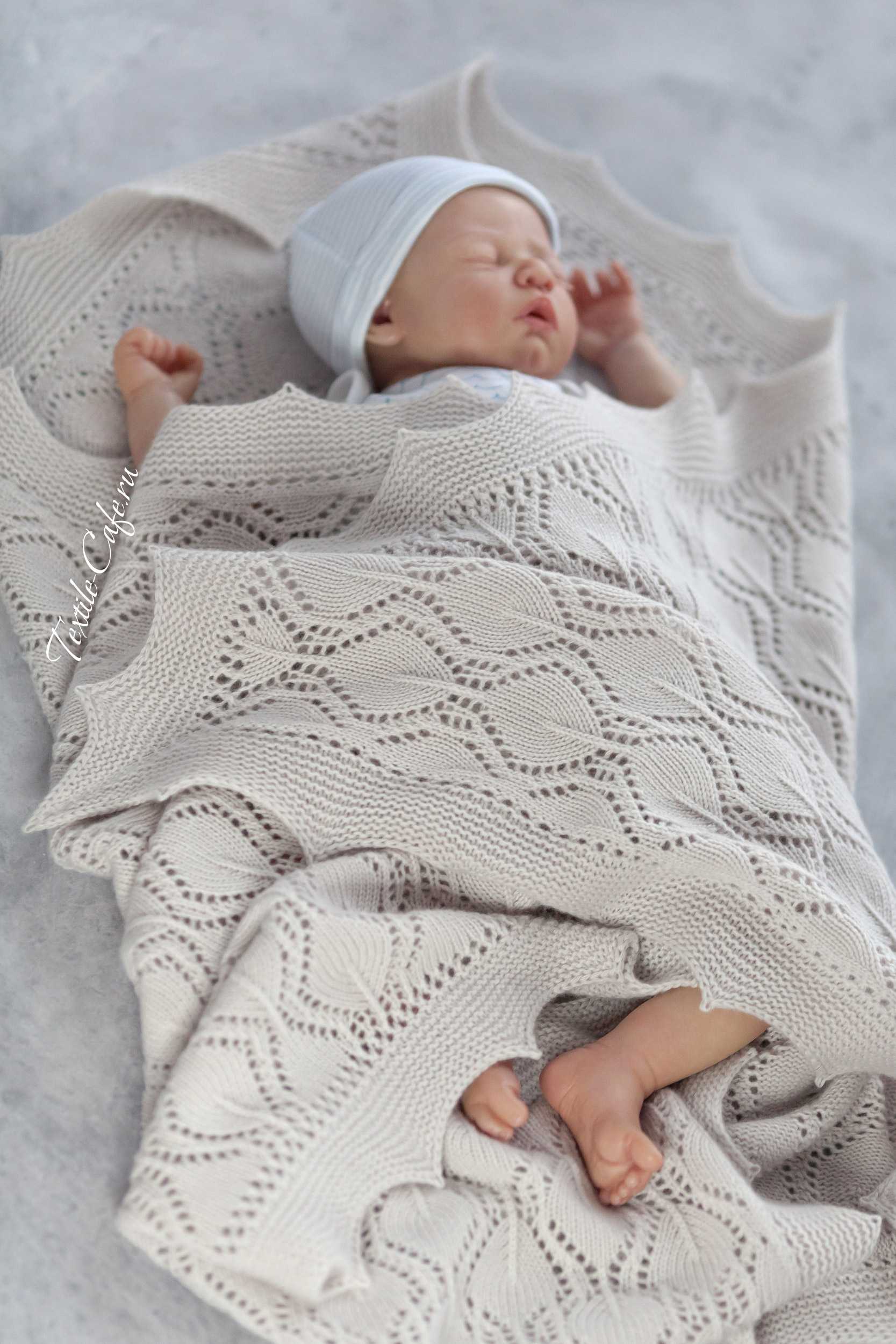 Плед для новорожденного спицами: схема и подробное описание вязания для начинающих