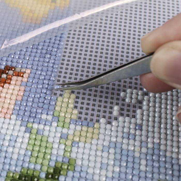 Как правильно собирать картину по технологии алмазной мозаики своими руками