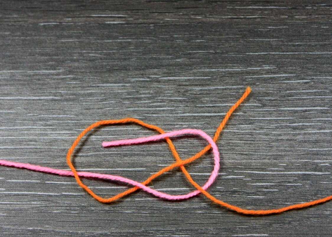 Как связать концы нитей пряжи: узелковые способы