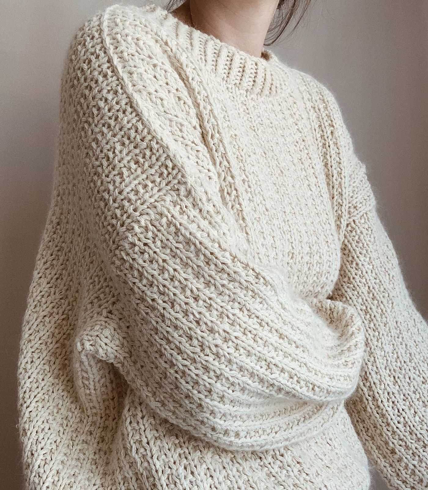 Как связать объемный женский свитер оверсайз спицами: схемы с описанием