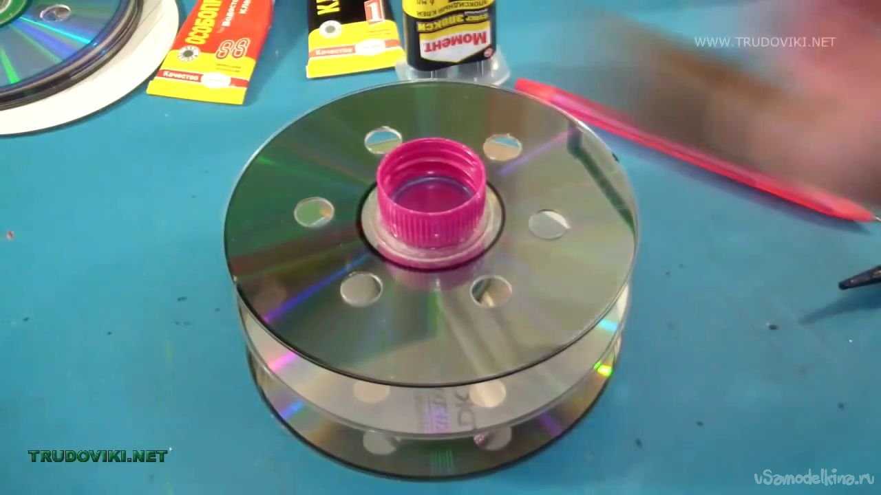 Поделки из компьютерных cd дисков: оригинальные светильники, рамки, цветочные вазы, занавески и другие полезные поделки