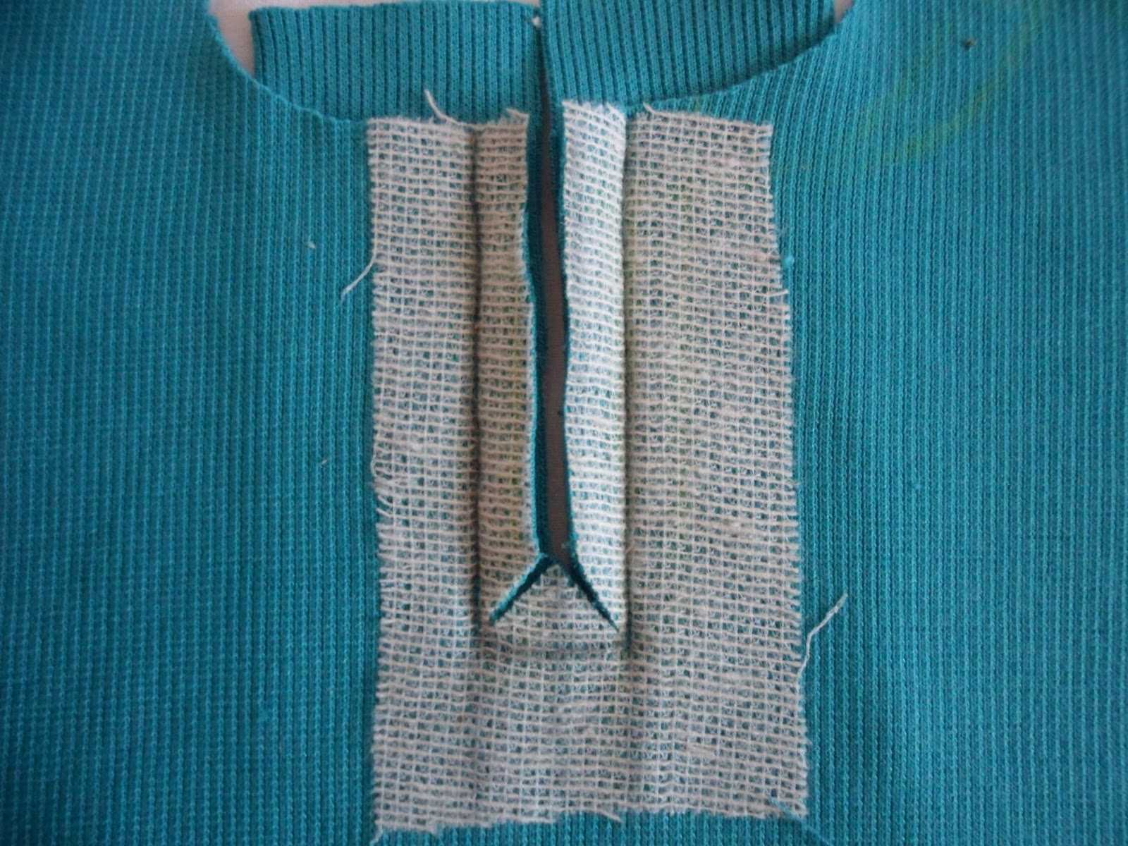 Школа шитья armalini. вариант обработки цельнокроеной планки рубашки